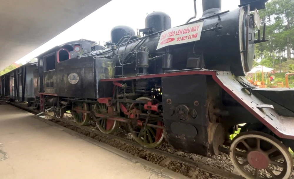 đường sắt răng cưa 1.jpg