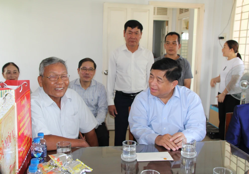 phó thủ tướng 3.JPG