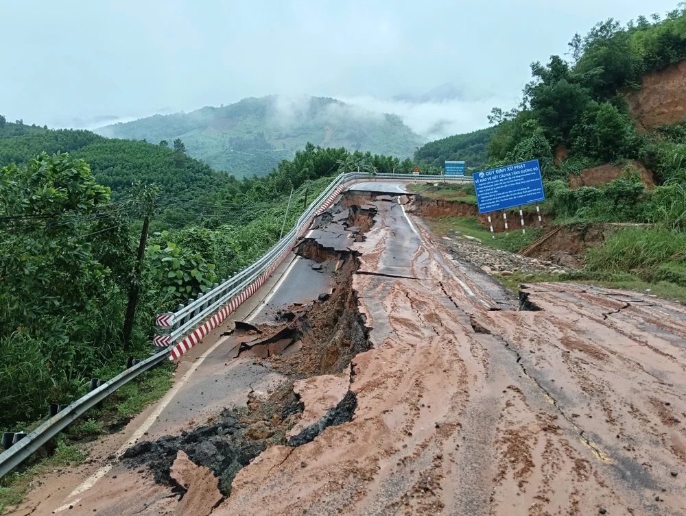 đèo khánh lê.jpg