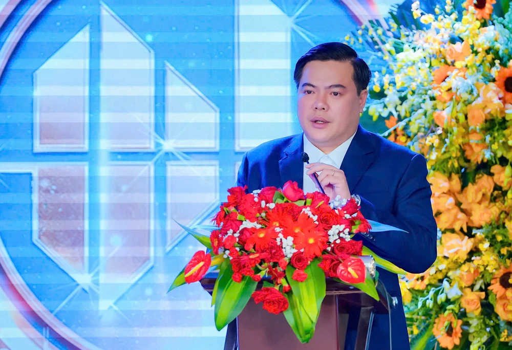 nguyễn tiến nghị.jpg