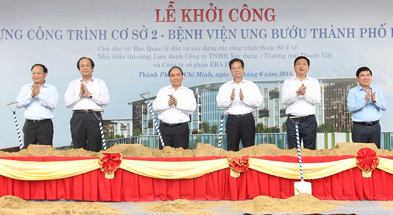 hủ tướng chính phủ Nguyễn Xuân Phúc