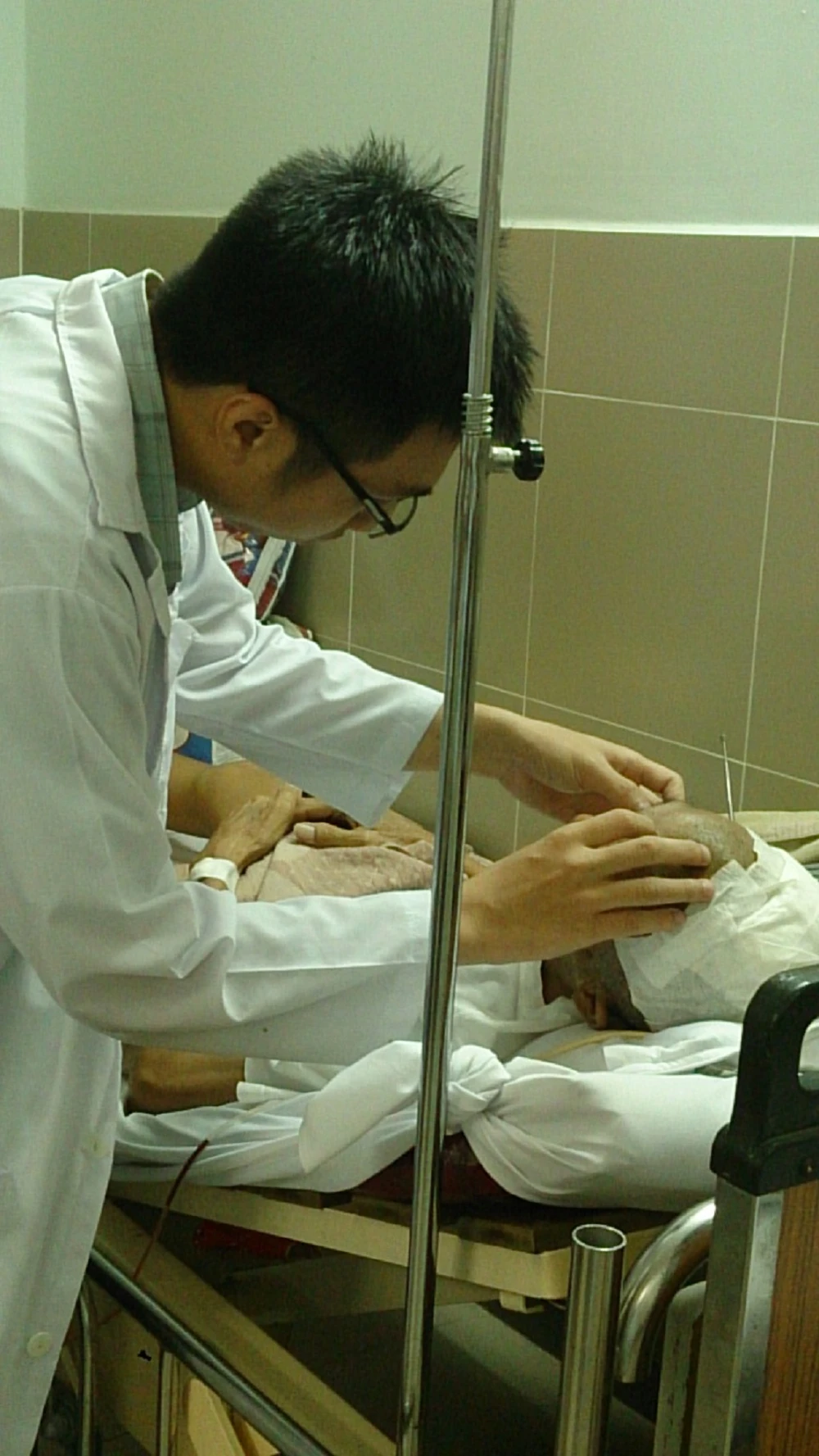 BV quận 11 mổ thành công chấn thương sọ não ảnh 1