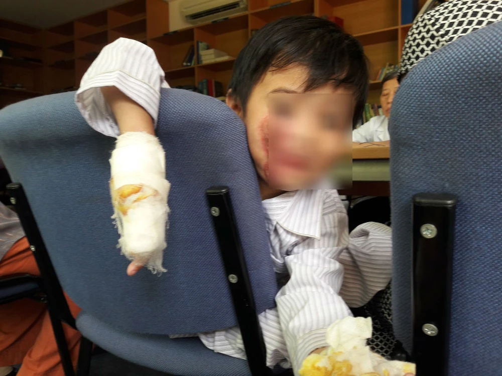 Bé Tiến Phước đã ra viện với số tiết kiệm 110 triệu ảnh 1