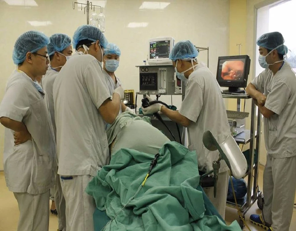 mắc xương trong họng