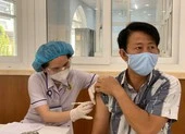 Tiêm vaccine COVID-19 đợt 5 ở TP.HCM không còn chen chúc