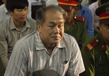 Bị cáo phạm công danh