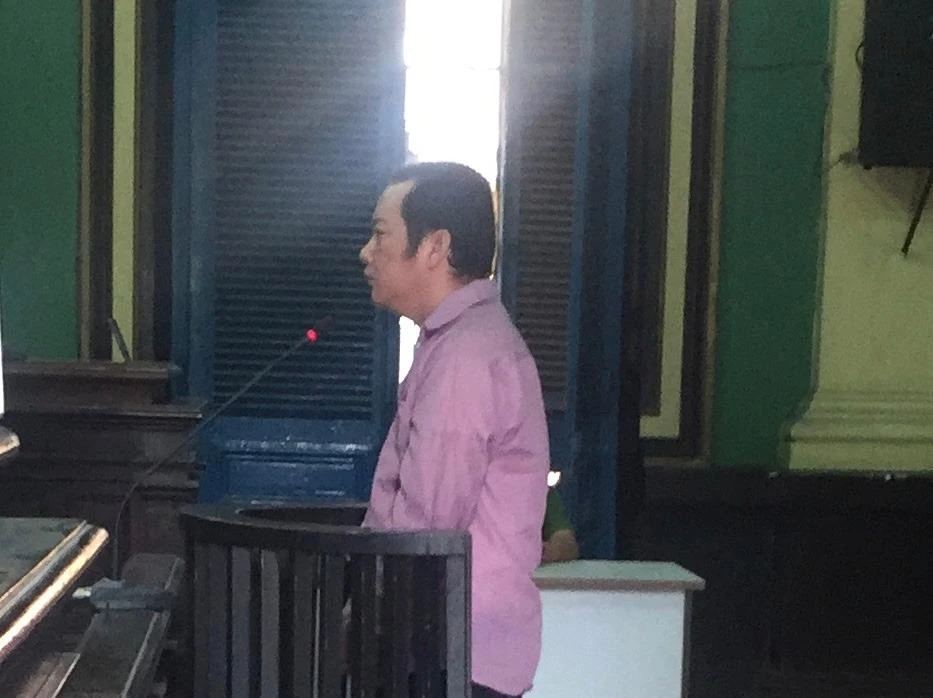 Bị cáo đang nghe toà tuyên án