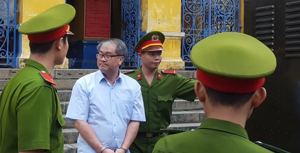 VKS bảo vệ đề nghị cấm xuất cảnh cha con ông Thanh ảnh 2