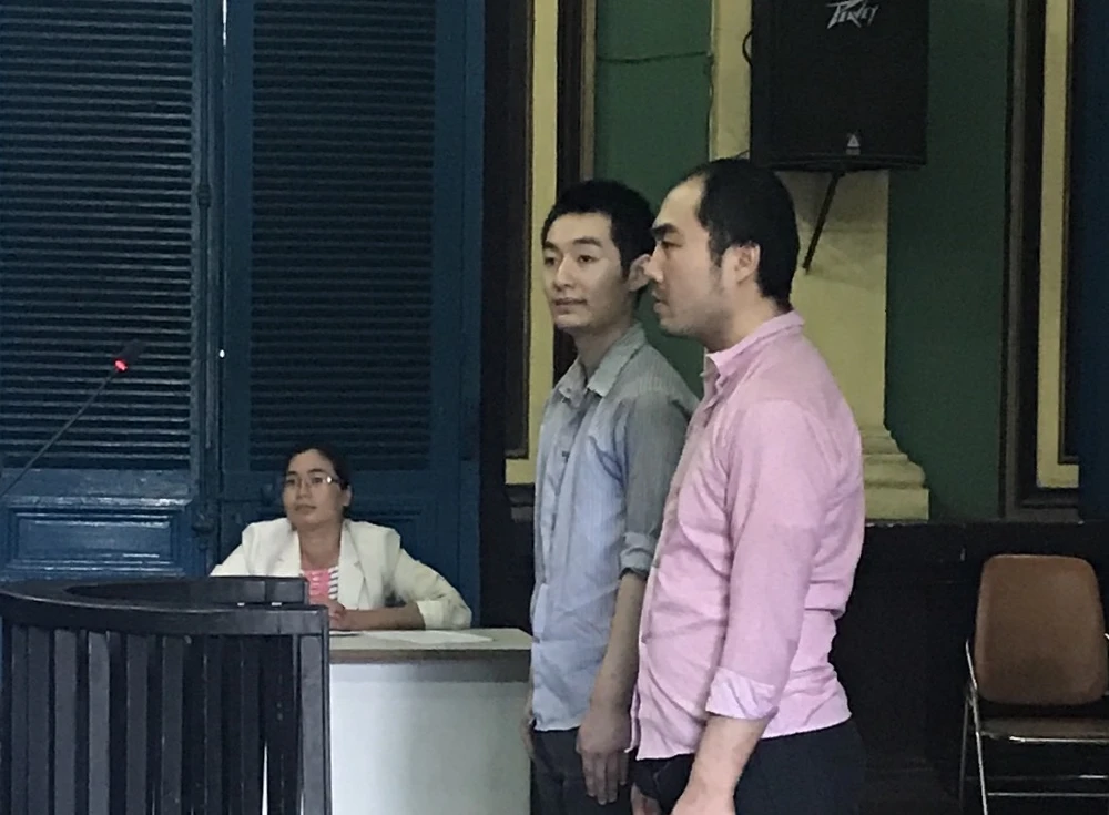 'Cướp đây, đưa tay lên', 'ô kê, súng giả mà bày đặt...' ảnh 1