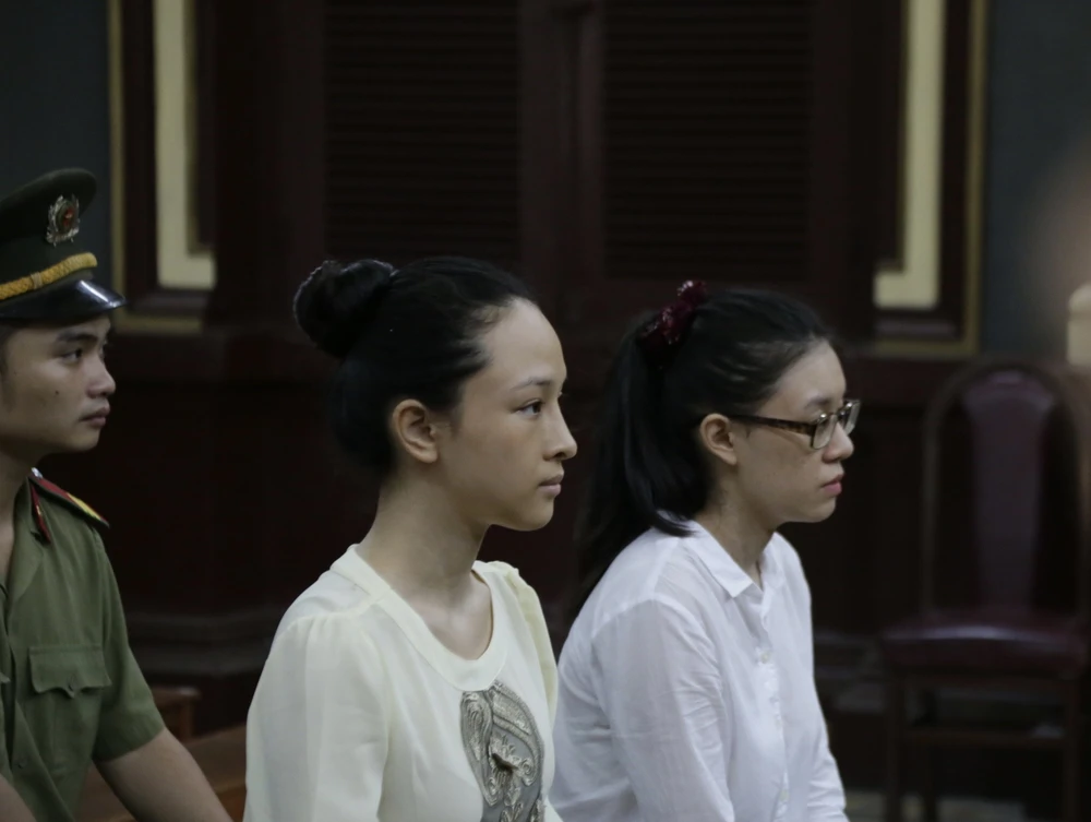 Hoa hậu Phương Nga từ chối luật sư của mẹ mời ảnh 1