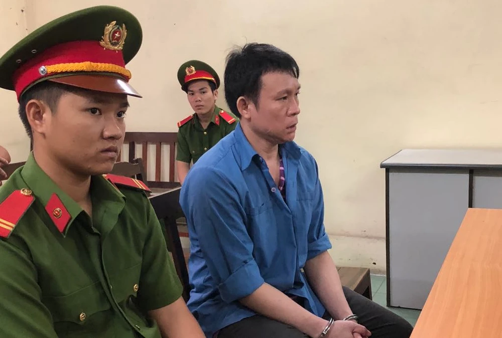 Giám đốc công ty phần mềm nghe lén điện thoại lãnh án