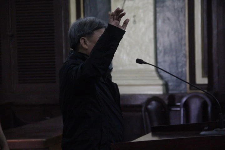 Kẻ trốn truy nã lên tivi tiếp tục thoát tội giết người 