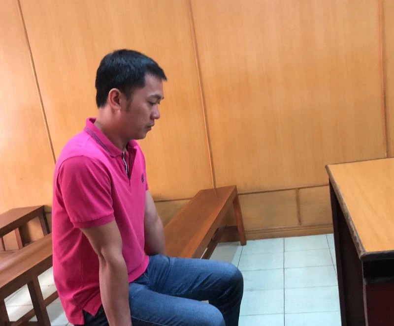 giả danh phòng viên