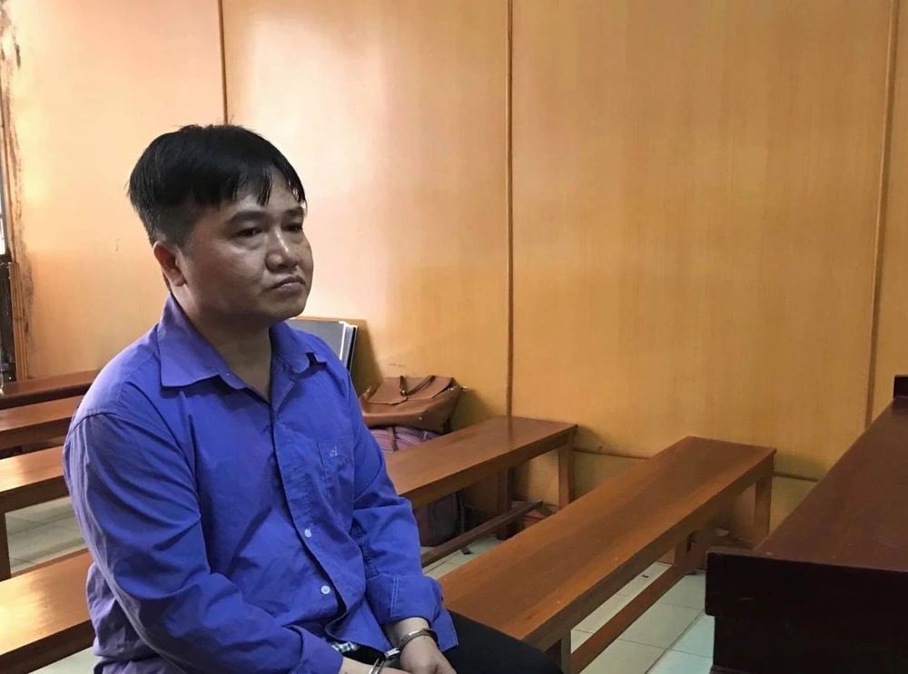 Nhân viên thụt két gần 3,5 tỉ, ngân hàng xí xóa ảnh 1