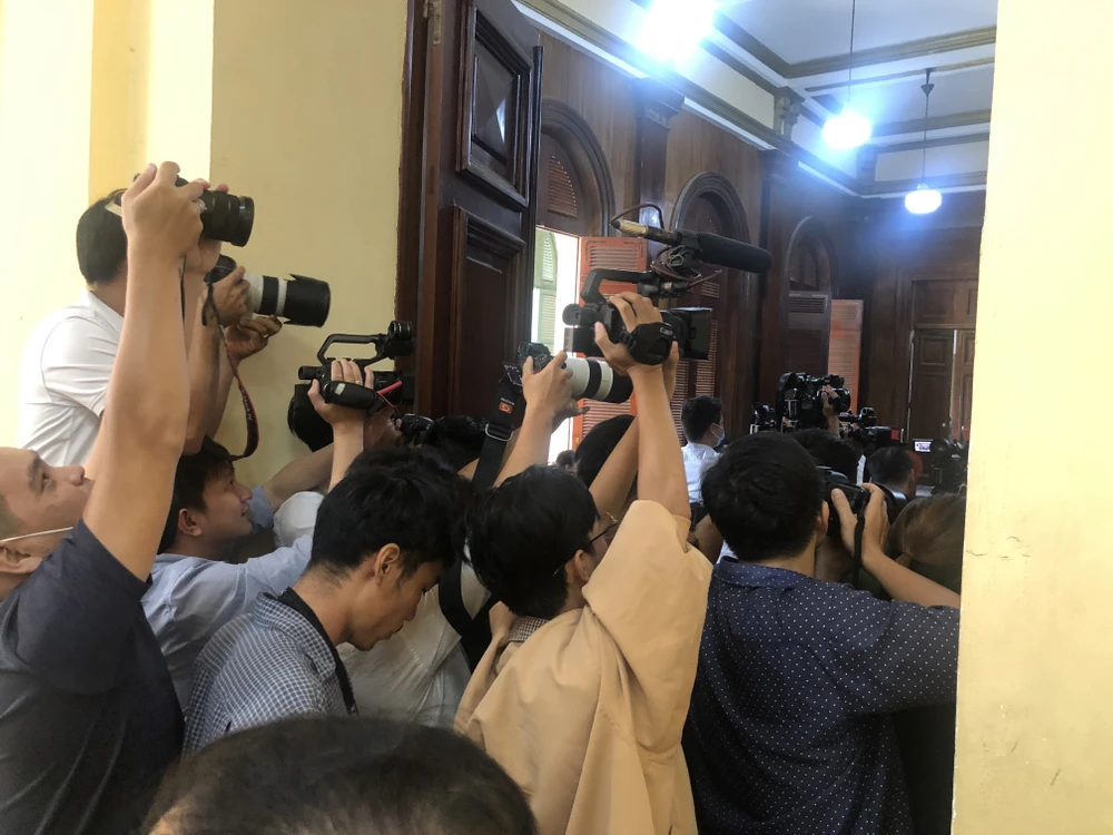 Cựu phó chủ tịch Nguyễn Thành Tài bị phạt 8 năm tù ảnh 3 Cựu phó chủ tịch Nguyễn Thành Tài bị phạt 8 năm tù ảnh 3