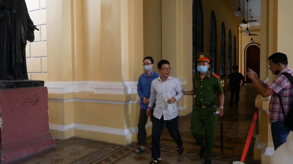 Đang xử cựu phó chánh án Nguyễn Hải Nam xâm phạm chỗ ở ảnh 2