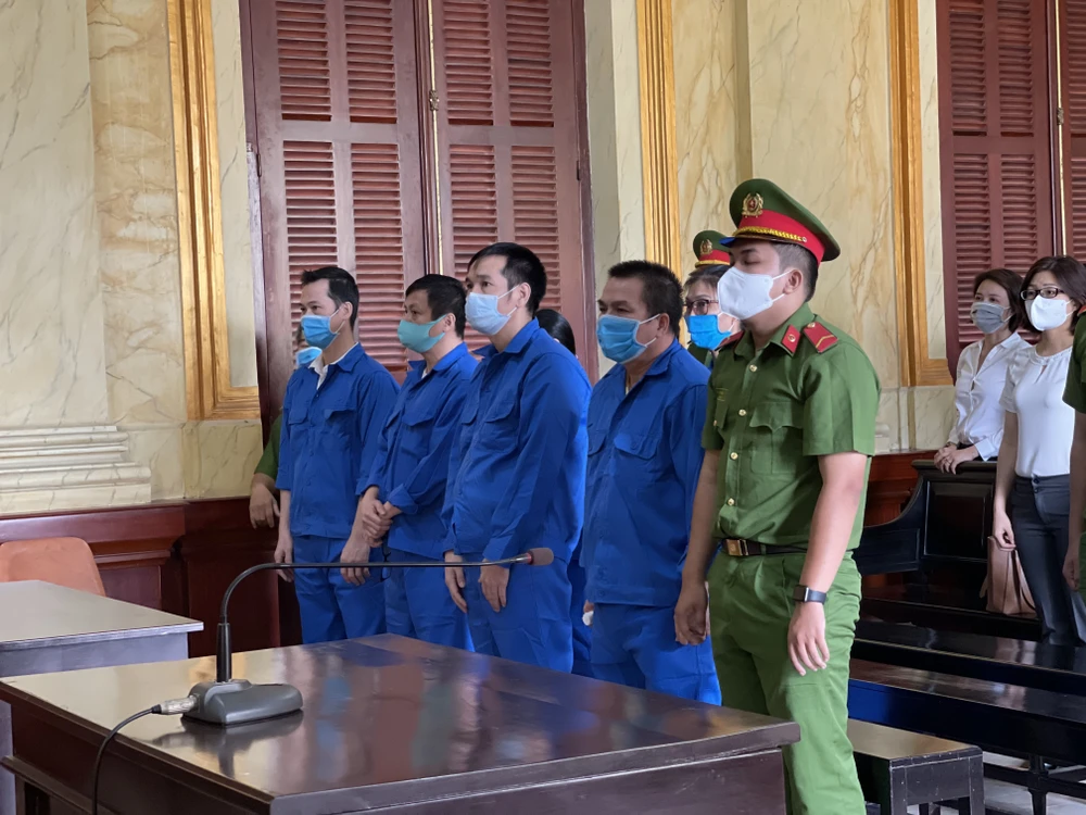 Cựu chủ tịch Petroland lãnh 7 năm tù ảnh 1