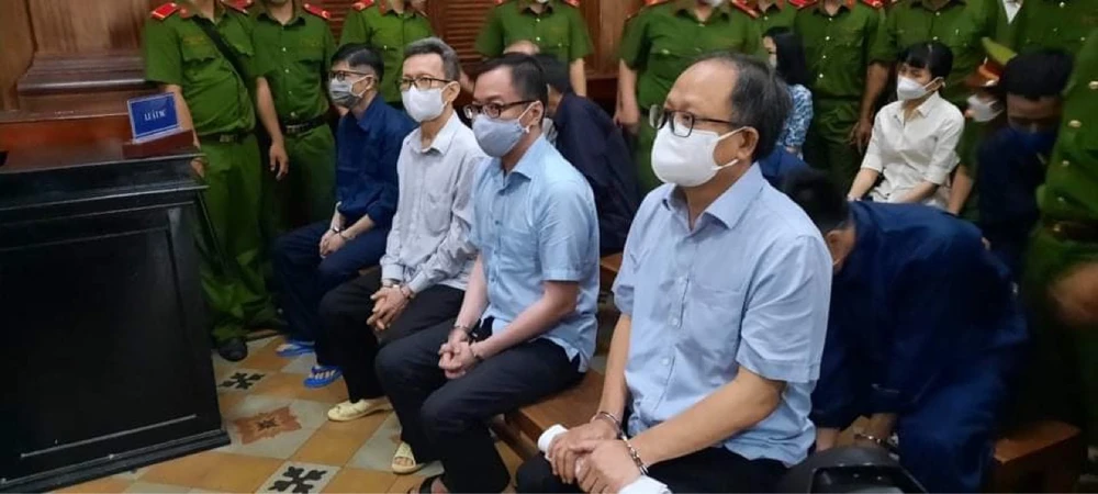 Bị cáo Tề Trí Dũng nói mang tiền tham ô đi làm từ thiện ảnh 2