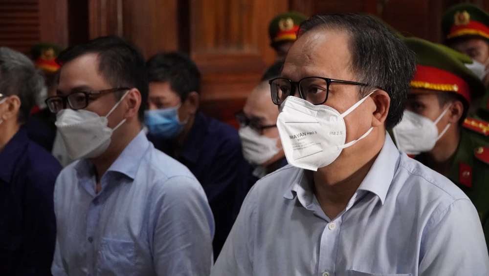 Tòa xử phạt bị cáo Tất Thành Cang 10 năm tù, Tề Trí Dũng 20 năm tù ảnh 3