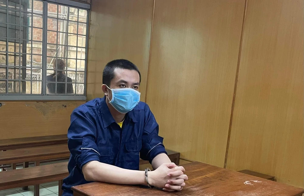 Bị cáo Nguyễn Thành Luân khi tòa nghị án. Ảnh: HOÀNG YẾN