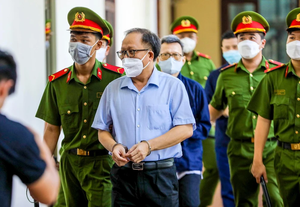 Trong sai phạm tại SADECO, mới đây ông Cang được tòa giảm án từ 10 năm xuống còn tám năm sáu tháng tù. Ảnh: N.NHI