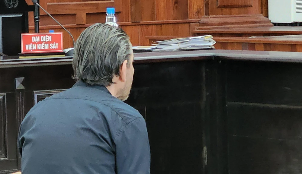 Bị cáo Alexander Feldman khi toà nghị án. Ảnh: H.YẾN