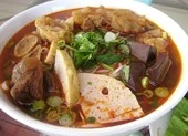 Ăn bún bò, cụ ông bị cục gân bò 5 cm chắn ngang đường thở