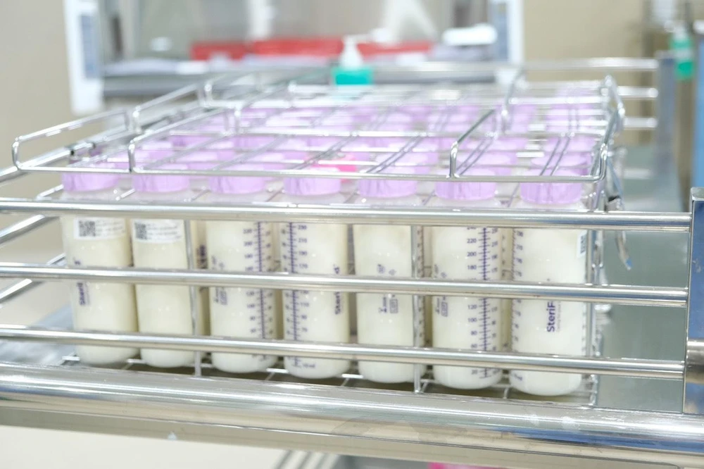 Ngân hàng sữa mẹ Bệnh viện Hùng Vương đã nhận được 235 lít sữa thô. Ảnh: TC