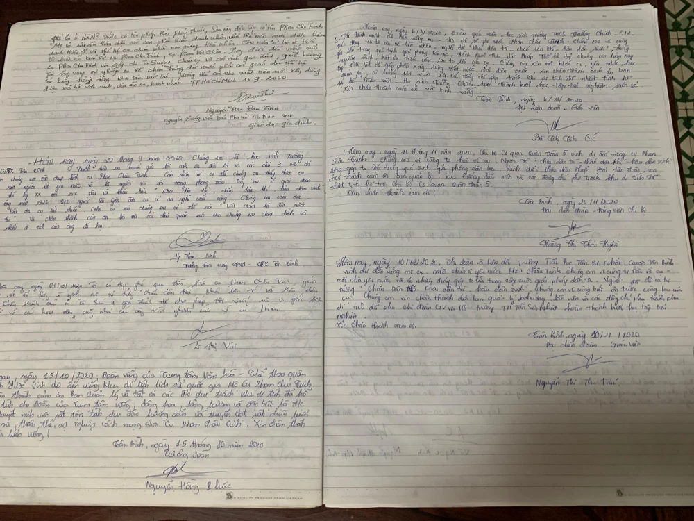 Những dòng lưu niệm ngưỡng mộ đức độ, tư tưởng của cụ Phan Châu Trinh. Ảnh: GIA NGHI