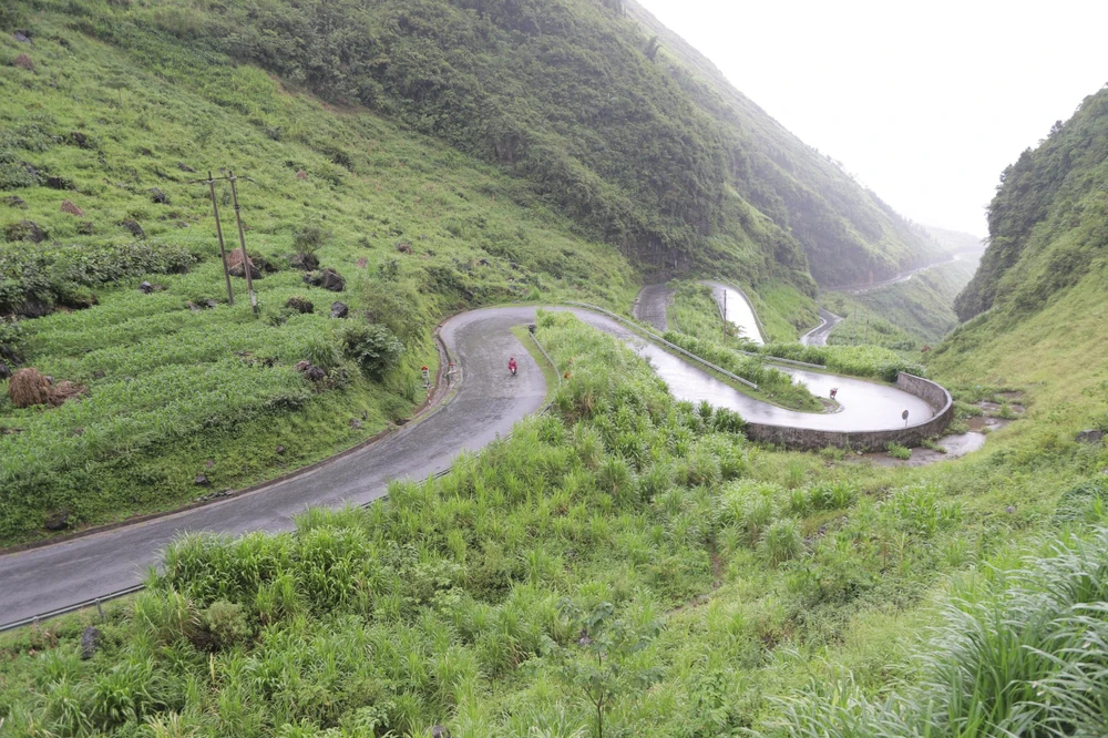 Dốc Thẩm Mã Hà Giang. Ảnh: NÚI XANH