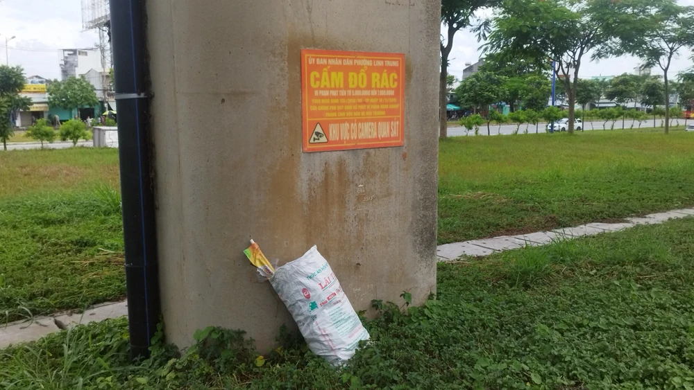 biển cấm đổ rác 10.jpg