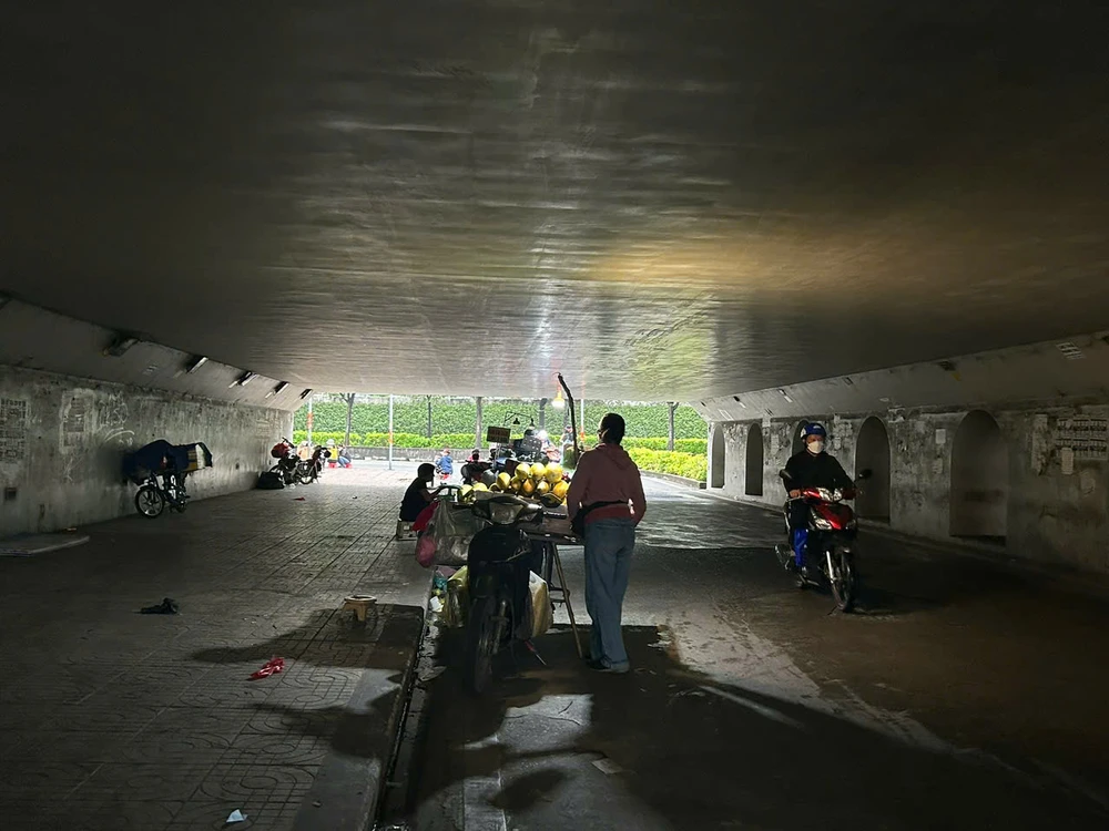 chợ tự phát (9).jpg