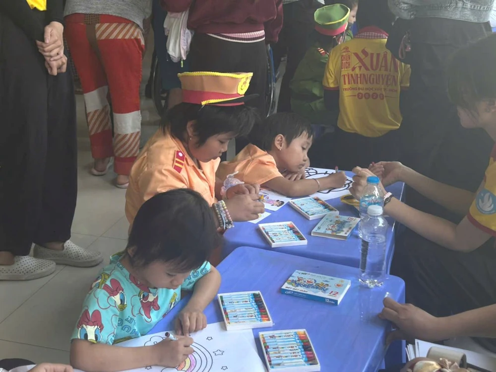 các bệnh nhi (10).jpg