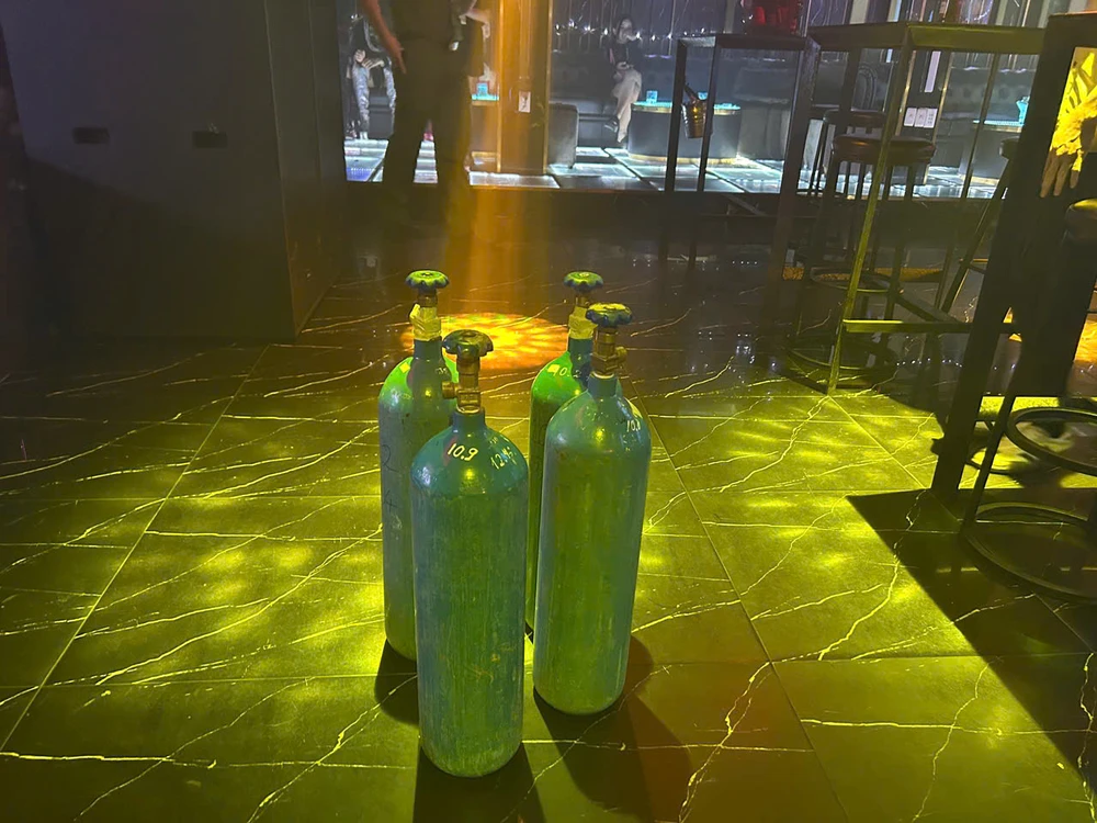 phố đêm Bùi Viện (3).jpg