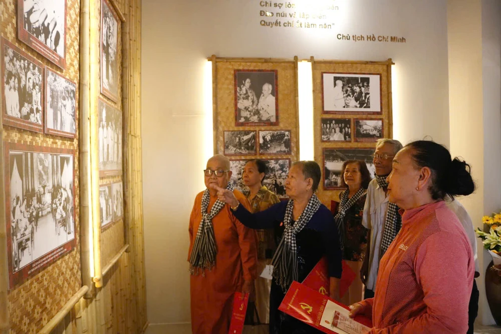 dân công hỏa tuyến (8).jpg