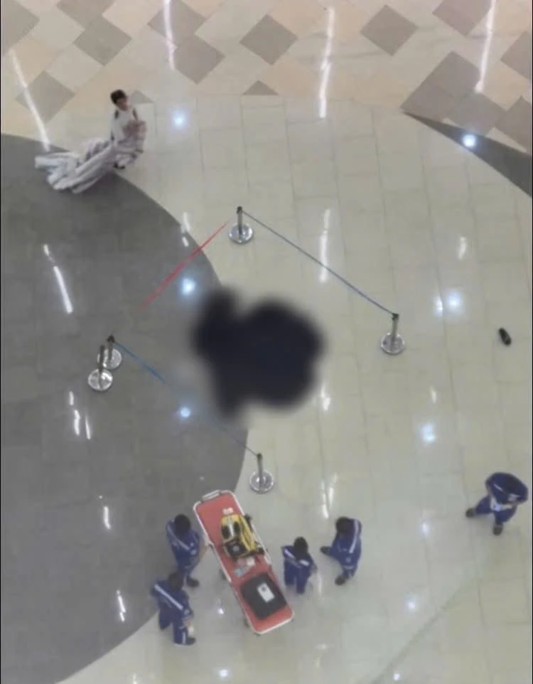 trung tâm thương mại.jpg