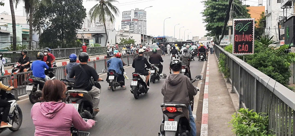 ô tô tải (1).jpg