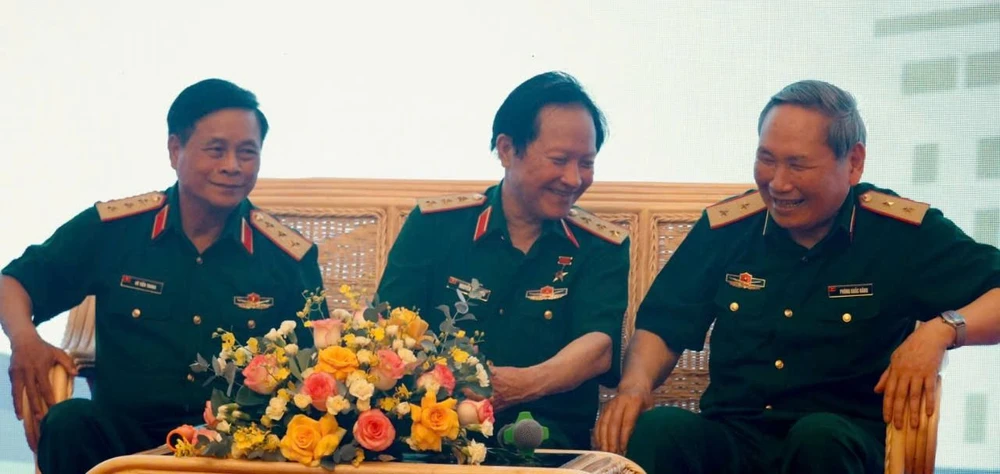 Anh hùng LLVT (1).jpg