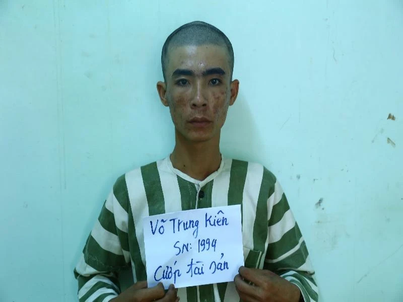 Cướp điện thoại rồi quay lại nhận tiền chuộc ảnh 1