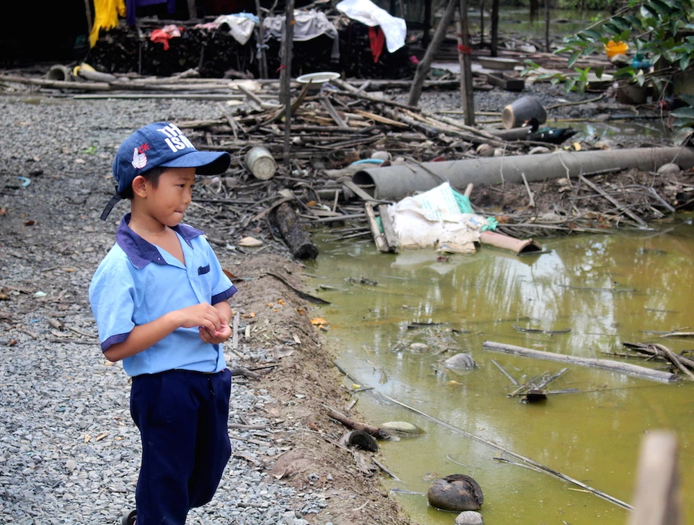 Thăm hỏi, tặng quà nạn nhân, gia đình nạn nhân TNGT ảnh 10