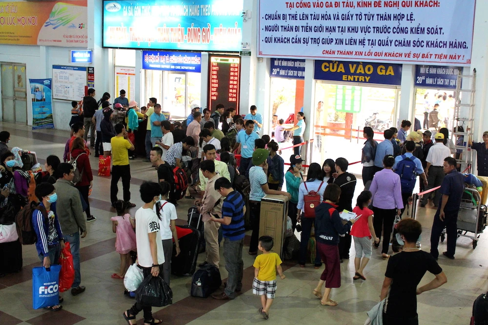 Thêm 2 tuyến xe buýt vào ga Sài Gòn phục vụ Tết ảnh 3