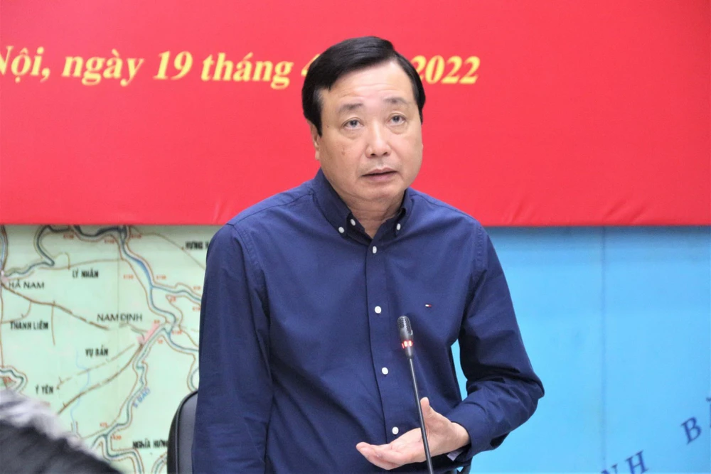 Ông Trần Quang Hoài, Phó Trưởng Ban chỉ đạo quốc gia về phòng chống thiên tai, phát biểu tại cuộc họp. Ảnh: AH