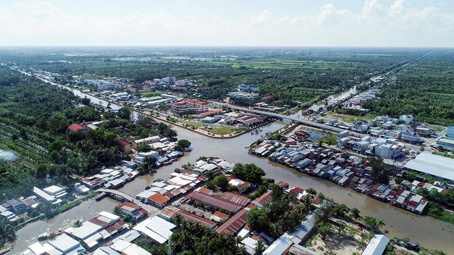 Thị trấn Cây Dương (huyện Phụng Hiệp, Hậu Giang) nhìn từ trên cao. Ảnh: CHÂU ANH