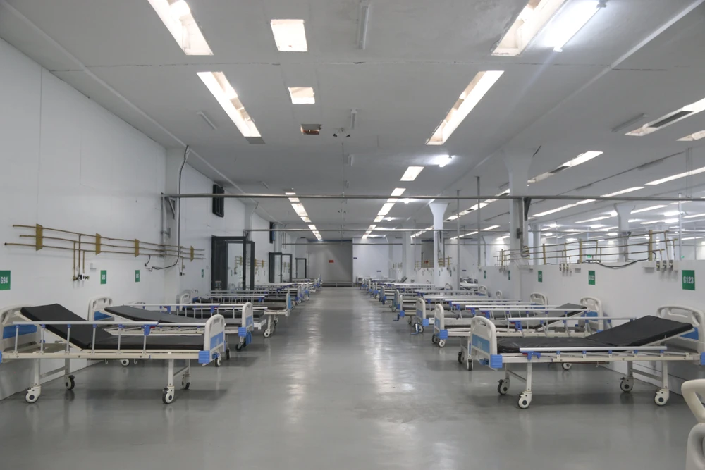 Khu điều trị bệnh nguy kịch nay chỉ còn lại những chiếc giường trống. Ảnh: THẢO PHƯƠNG