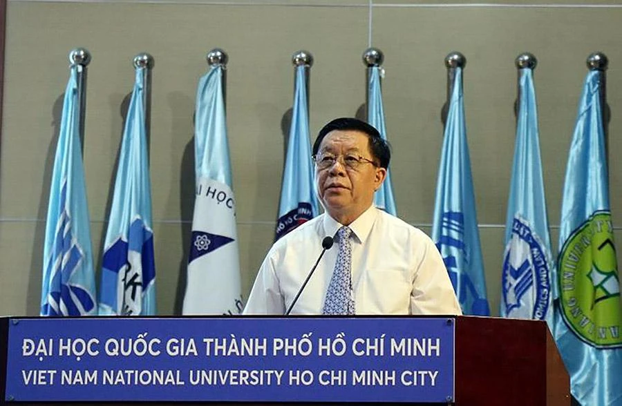 Ông Nguyễn Trọng Nghĩa, Trưởng ban Tuyên giáo Trung ương, phát biểu tại hội thảo. Ảnh: NGUYỄN NAM