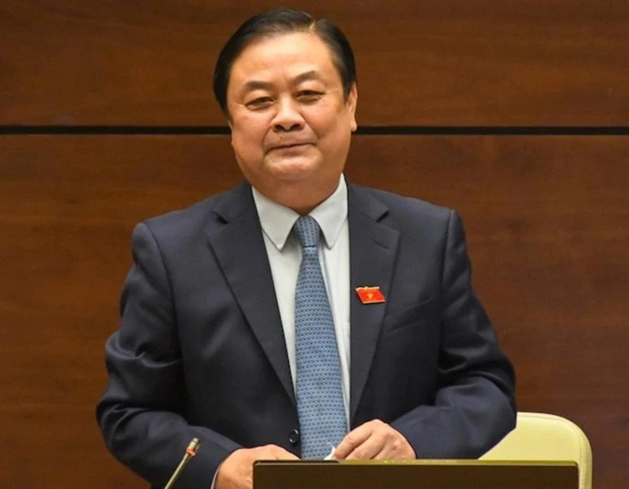 Bộ trưởng Lê Minh Hoan trả lời chất vấn nhóm vấn đề thứ nhất thuộc lĩnh vực nông nghiệp và phát triển nông thôn. Ảnh: VGP