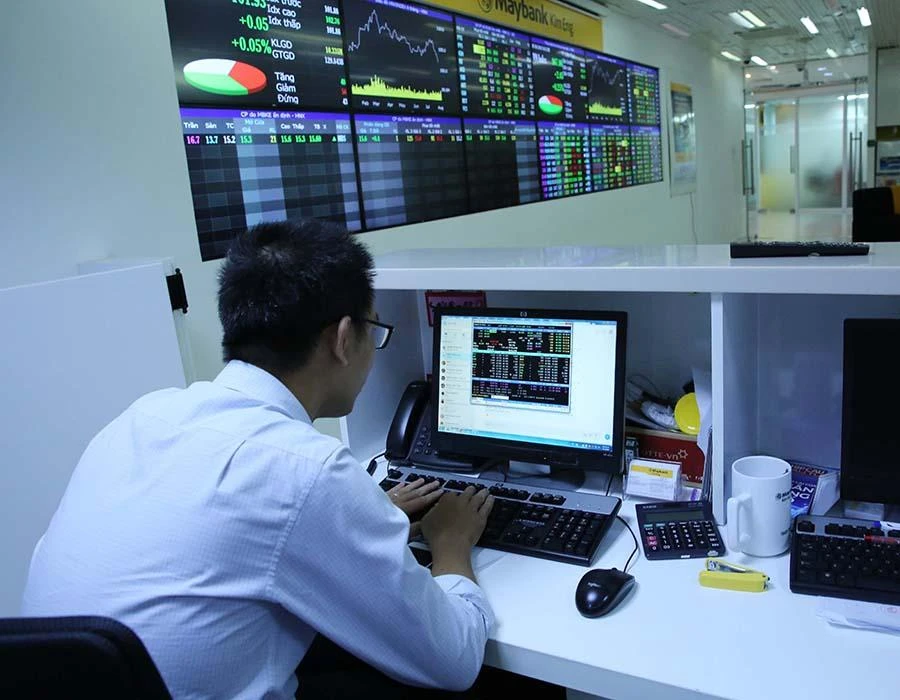 Việc cho phép giao dịch lô lẻ tạo điều kiện cho nhà đầu tư chủ động trong việc đặt lệnh mua bán. Ảnh: HOÀNG GIANG