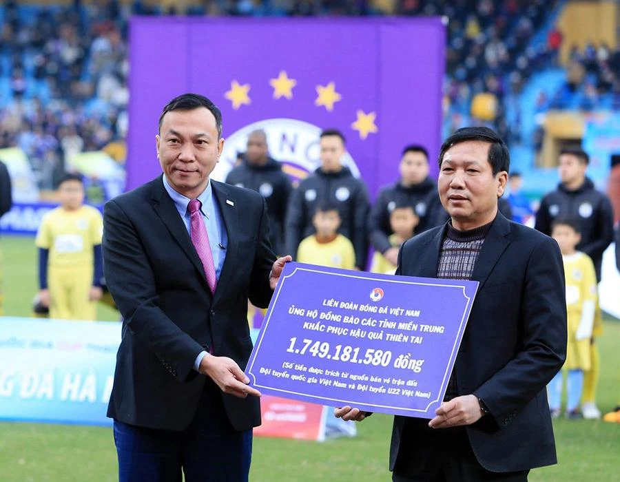 Ông Trần Quốc Tuấn (trái) là ứng viên duy nhất cho chức danh chủ tịch VFF khóa 9. Ảnh: ANH PHƯƠNG