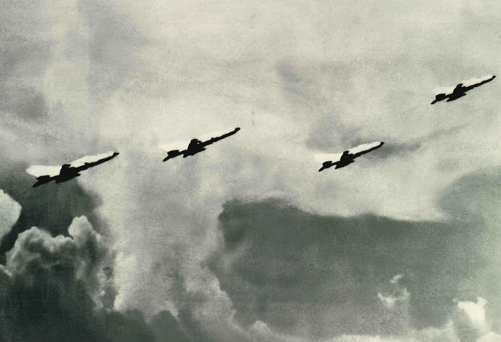 Máy bay của ta xuất kích năm 1972. Ảnh: TTXVN