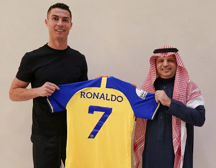 Ronaldo về Al Nassr chưa bao lâu và chưa được đăng ký tham dự giải… Ảnh: GETTY IMAGES